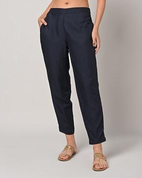 straight pants with insert pocket