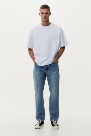 straight relaxed jeans