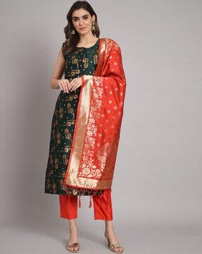 straight sleeveless kurta set