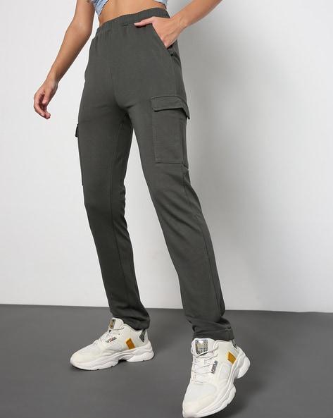 straight track pants with flap pockets