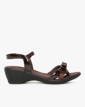 strappy slingback chunky-heeled sandals
