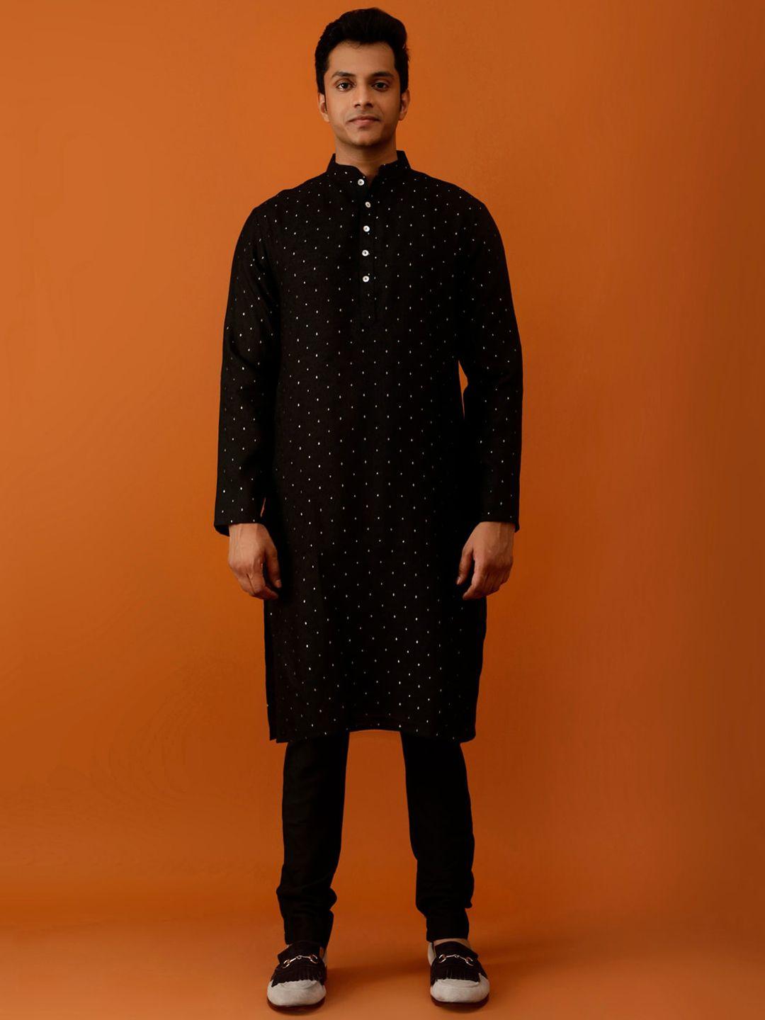 streaks & crosses men black printed regular kurta with pyjamas