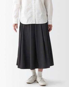 stretch high density tuck skirt