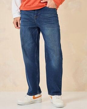 stretchable jeans with 5-pocket styling