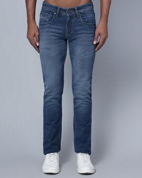 stretchable mid-rise jeans