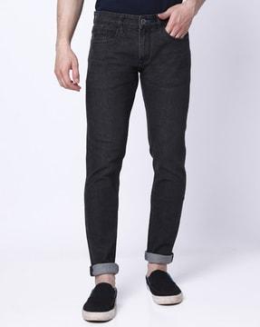 stretchable straight jeans with insert pockets