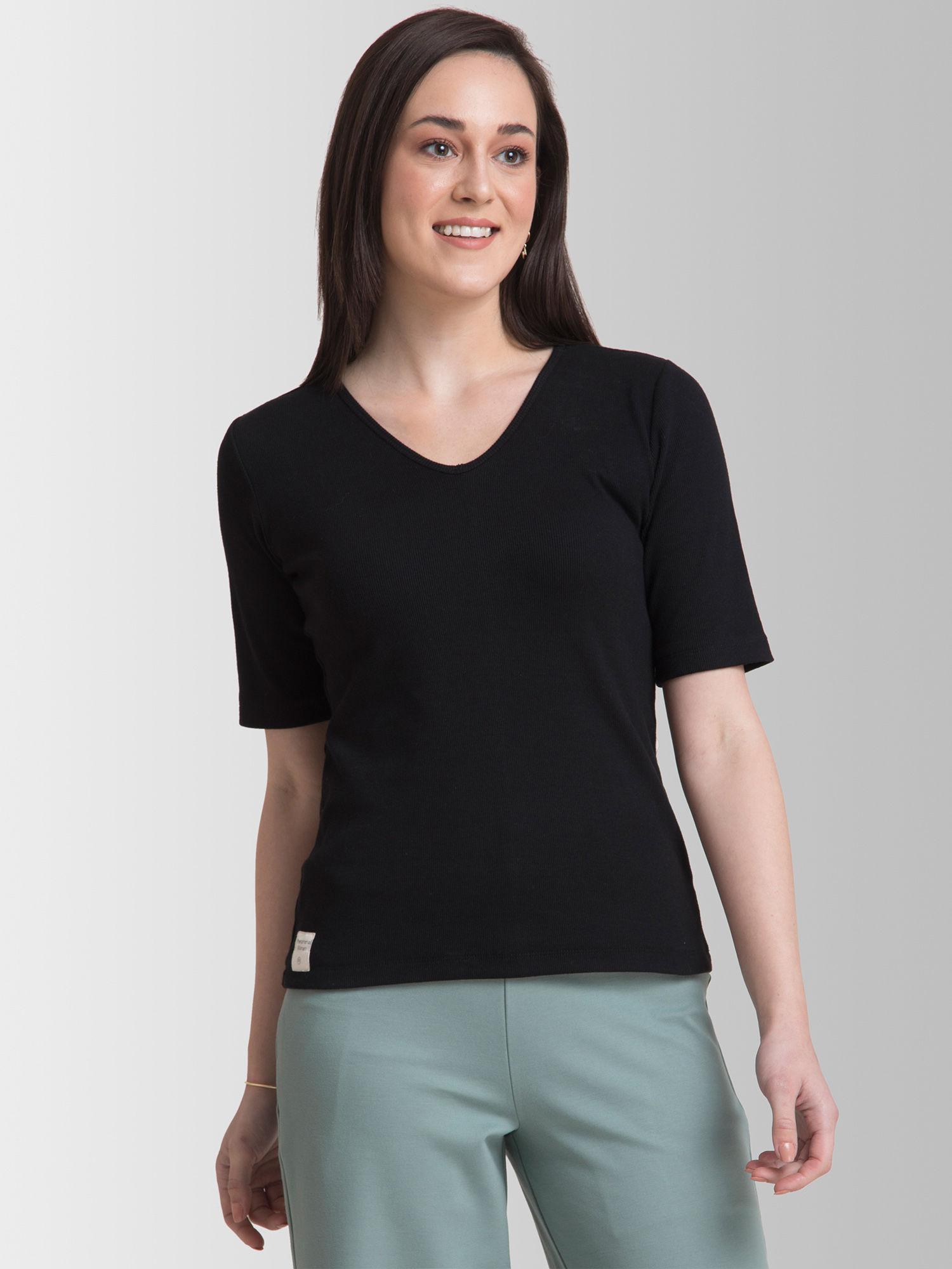 stretchable v neck livin t shirt - black