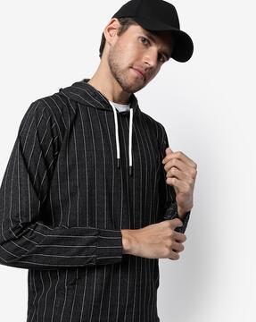 striped medium-length hooded sweatshirt