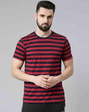 striped crew-neck t-shirt with short sleeves