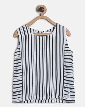 striped crop top with round neck