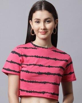striped crop top with short sleeves