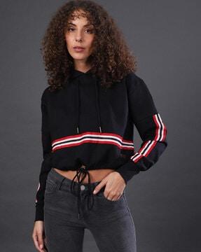 striped full sleeves hoodie