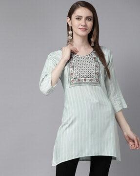 striped round-neck straight kurti