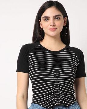 striped round-neck t-shirt with raglan sleeves