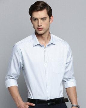 striped shirt with spread collar