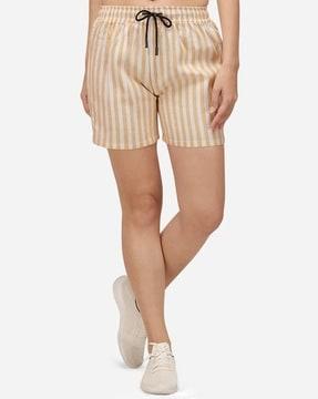 striped shorts with pocket