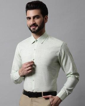 striped spread-collar shirt