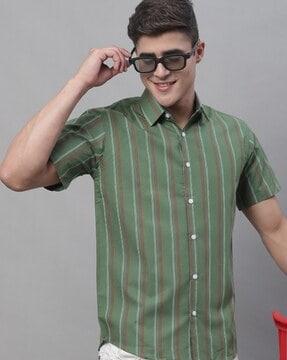 striped spread-collar shirt