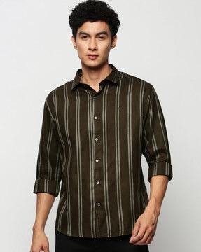 striped spread-collar shirt