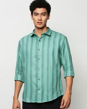 striped spread-collar shirt