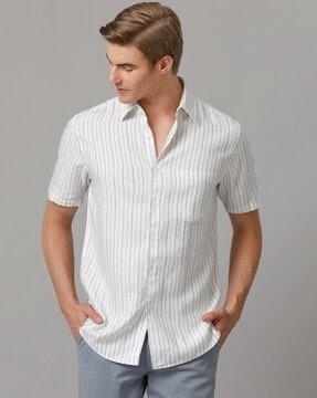 striped spread collared shirt with patch pocket