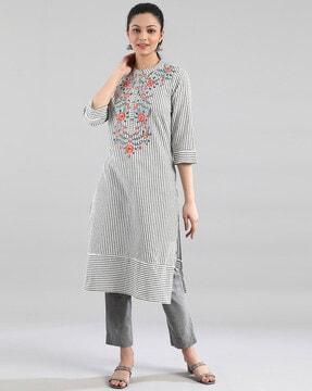 striped straight kurta with floral embroidery