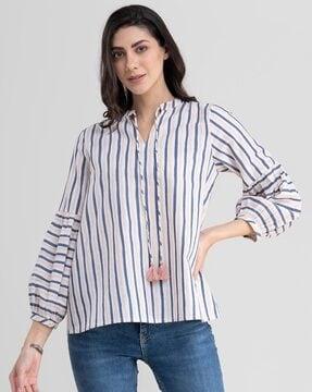 striped top with collar-neck