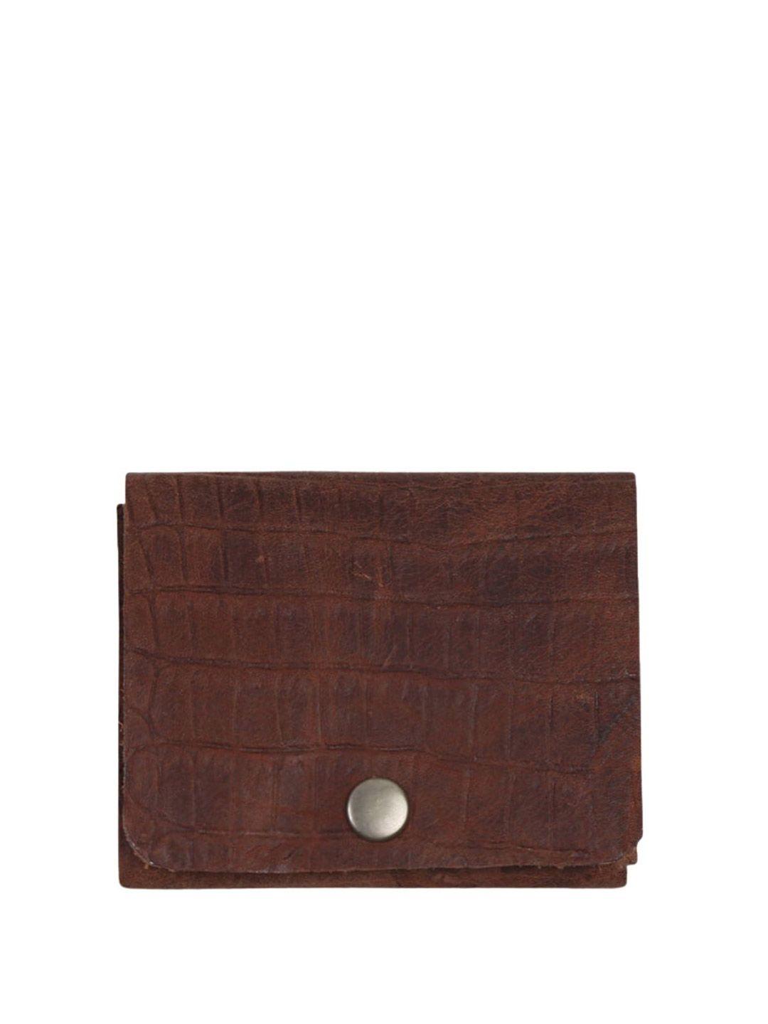 strutt men textured leather two fold wallet