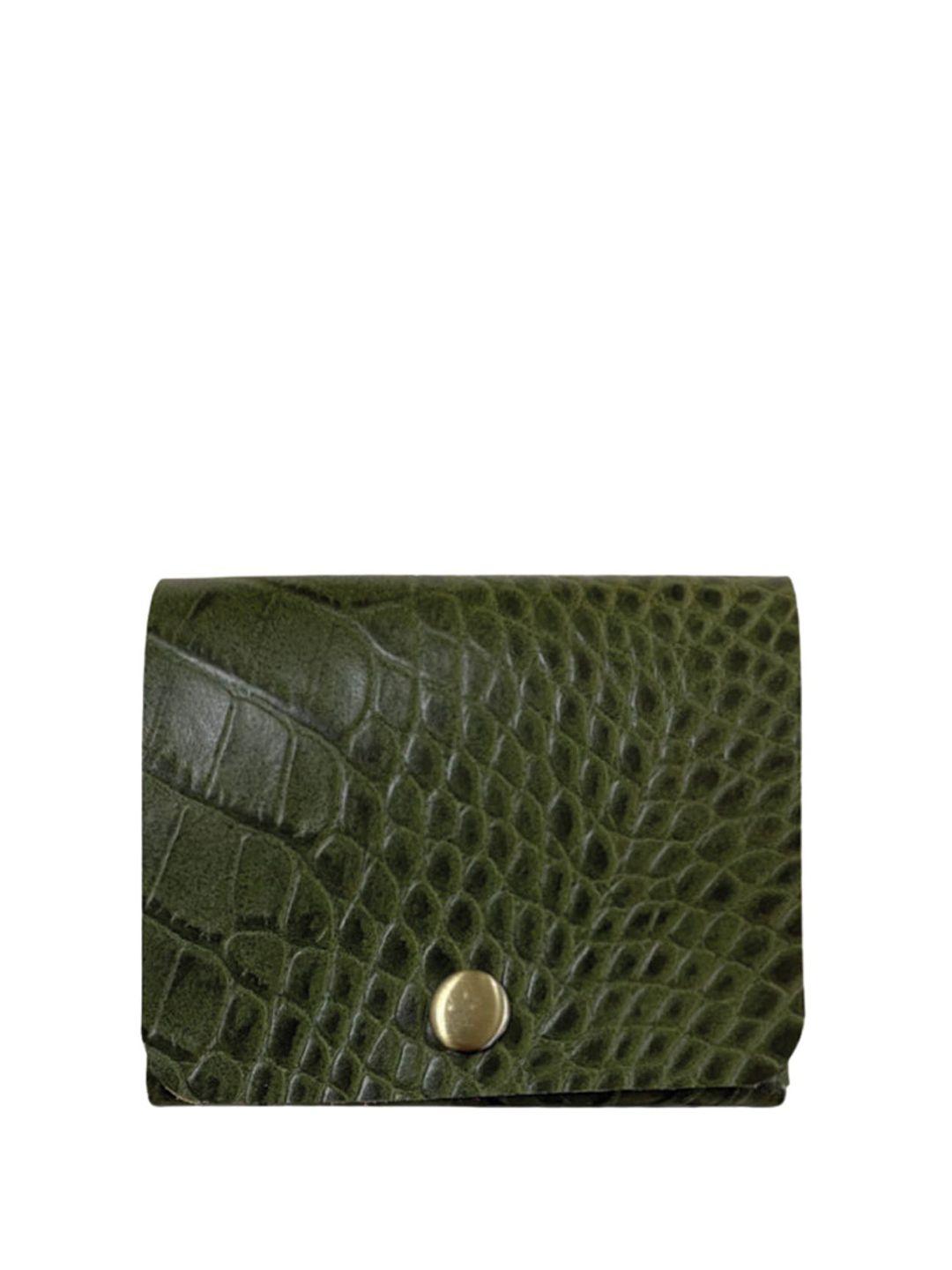 strutt unisex textured leather two fold wallet
