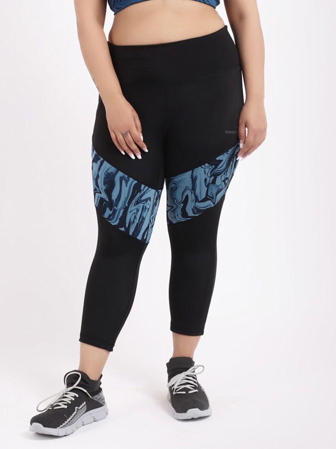 studioactiv women black & blue slim fit printed capris