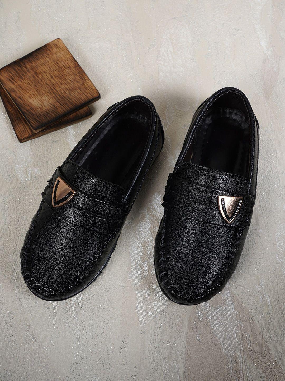 style shoes boys textured round toe loafers