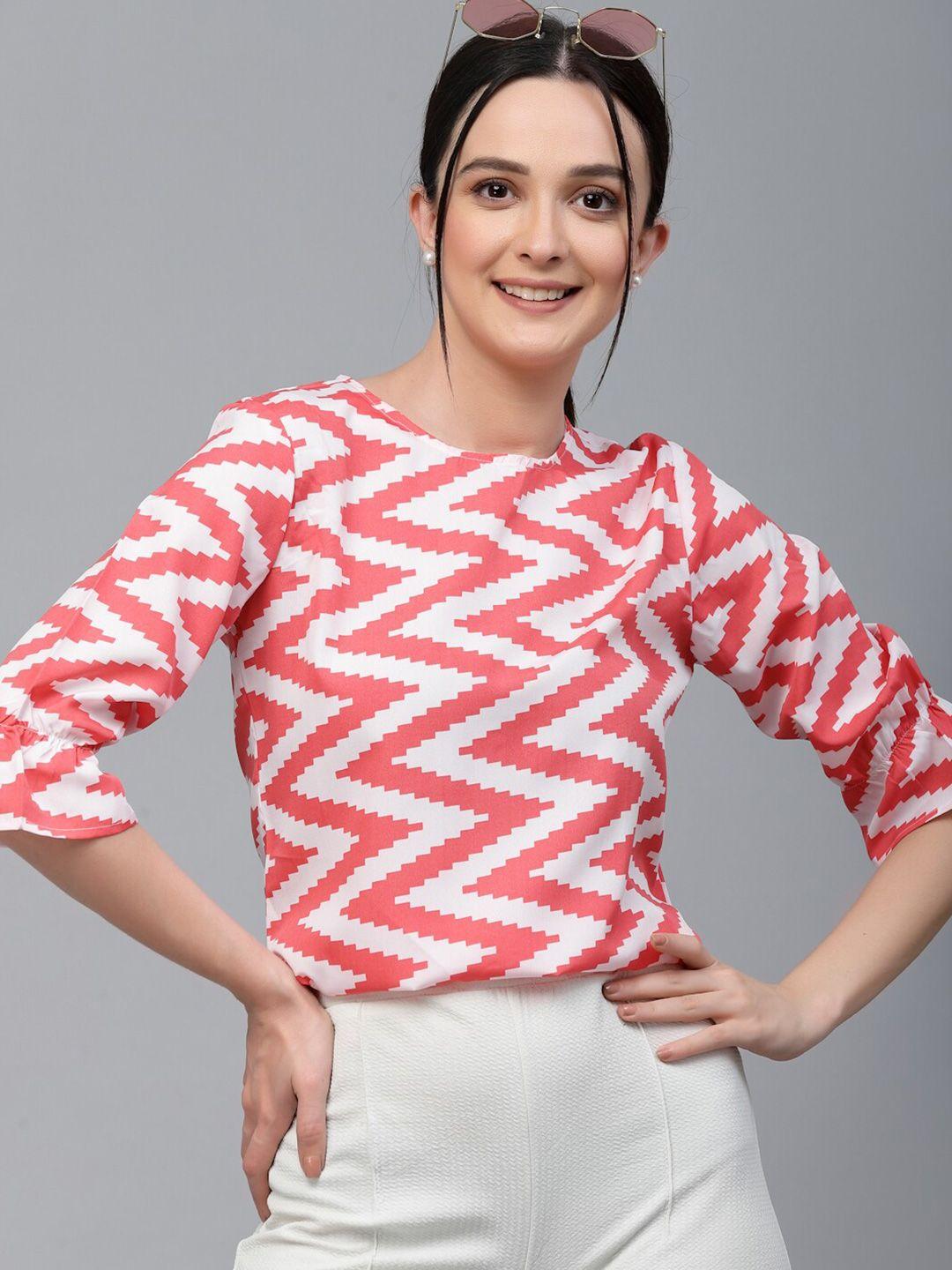 style quotient geometric printed top