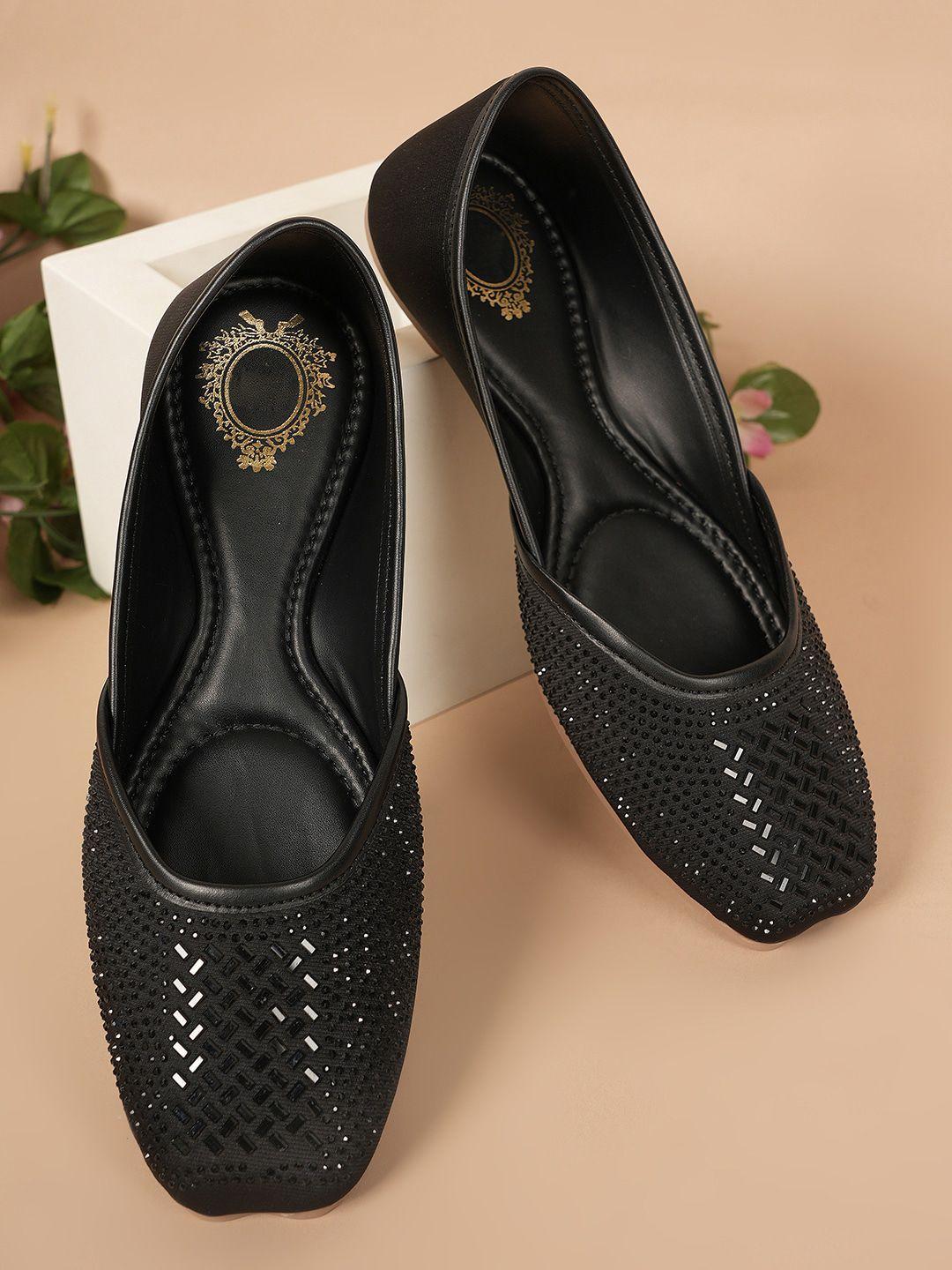 style shoes ethnic embellished square toe mojaris