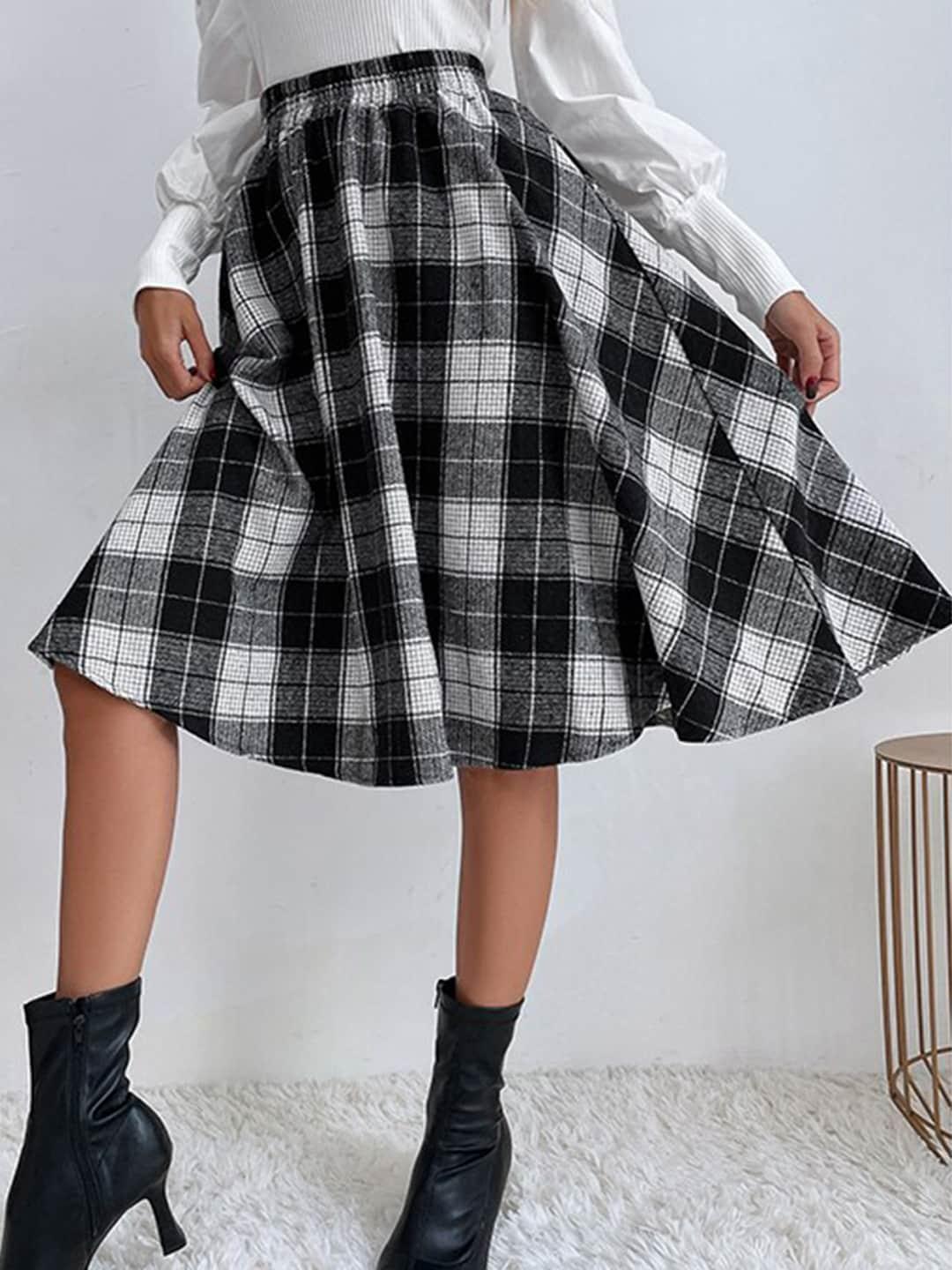 stylecast-black-&-white-checked-flared-skirt
