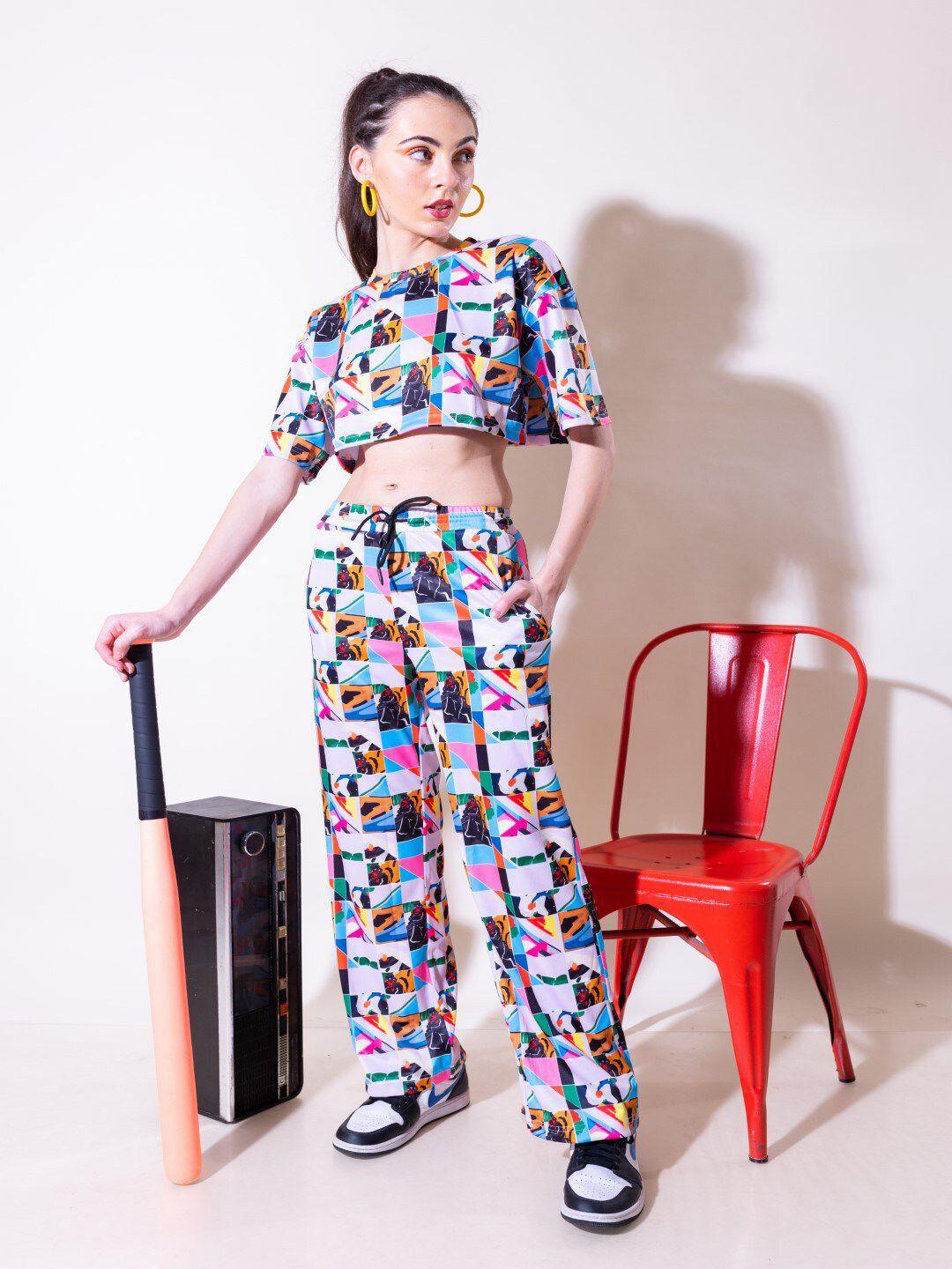 stylecast x hersheinbox blue & pink printed round neck crop top & mid-rise trouser