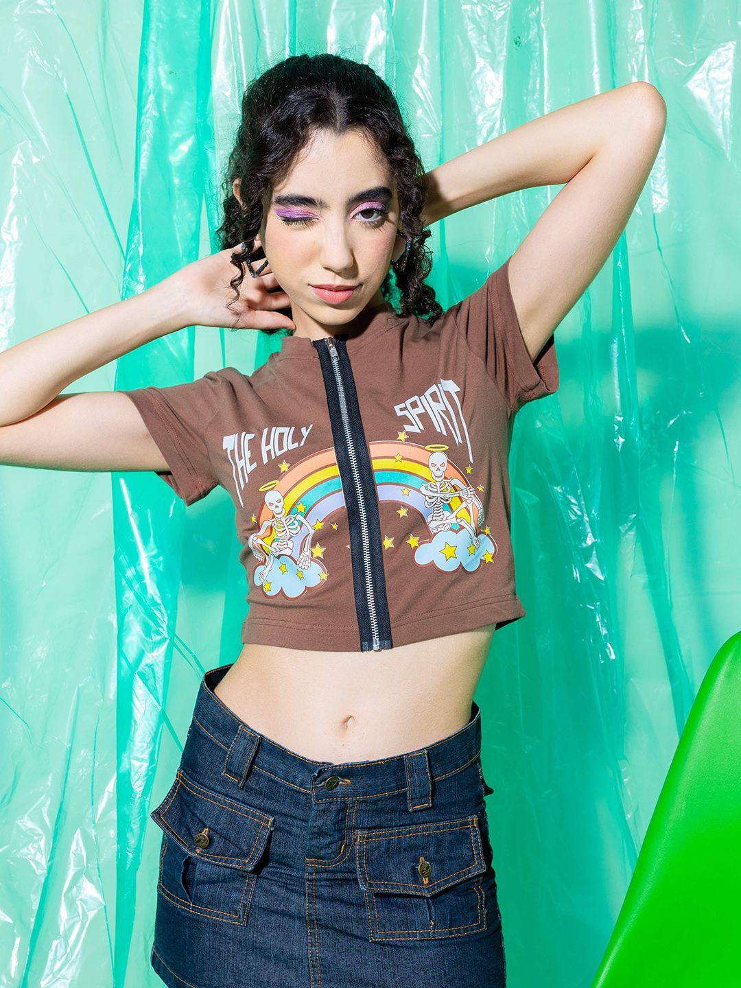 stylecast x hersheinbox graphic printed cotton crop top