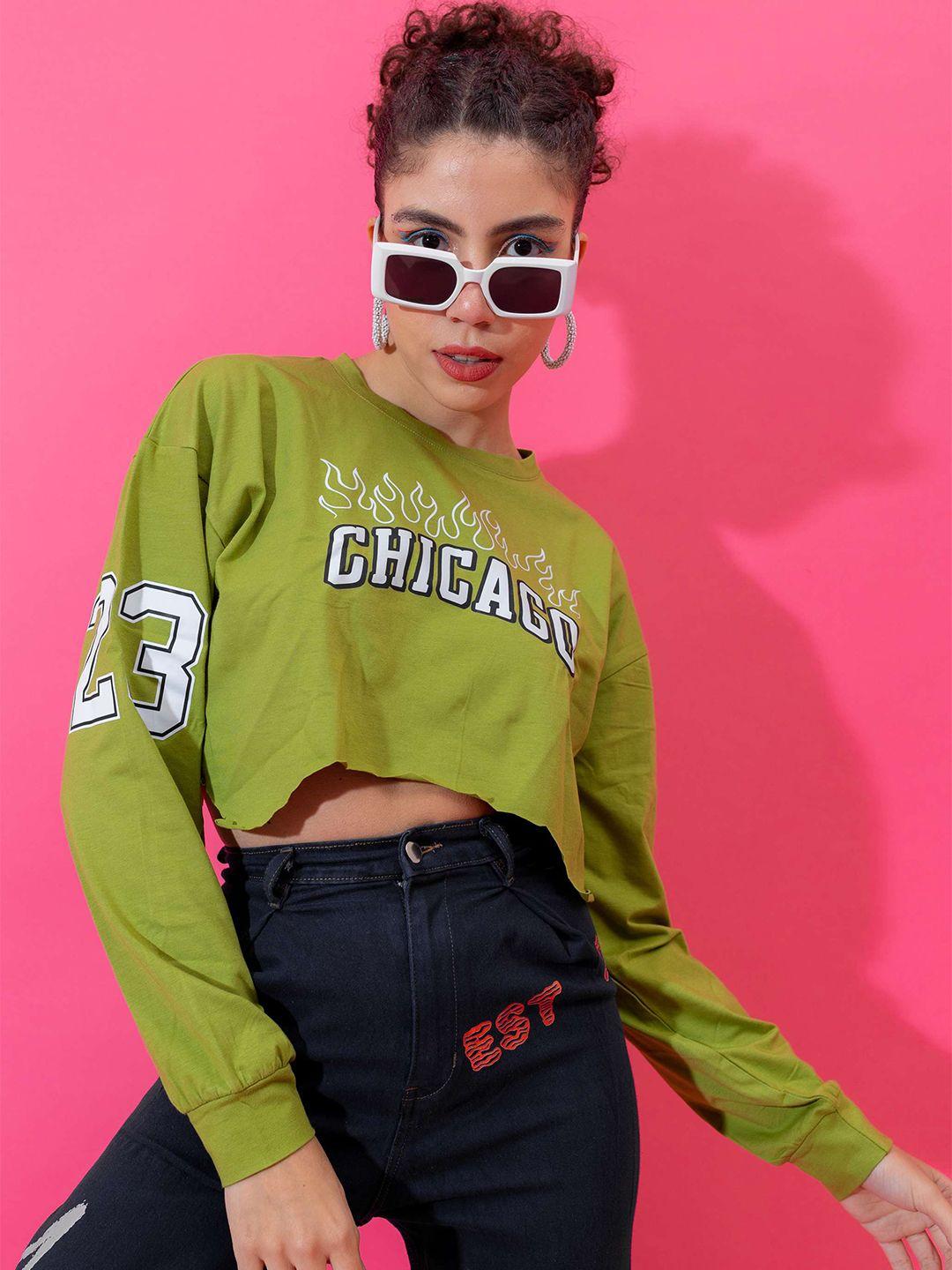 stylecast x hersheinbox green typography printed pure cotton crop top