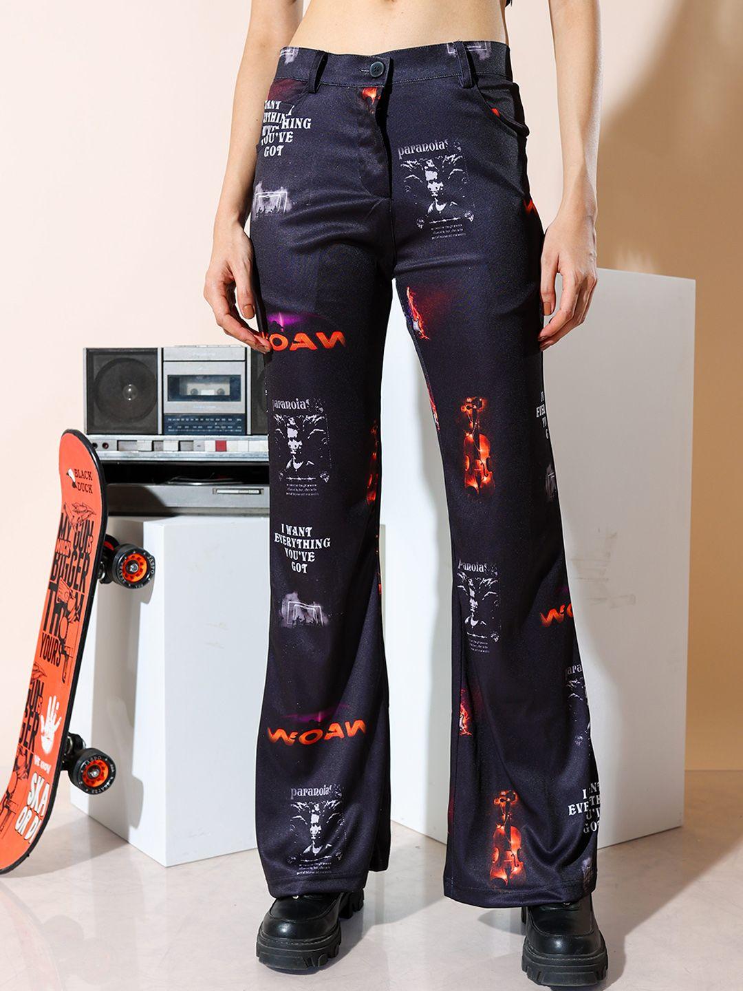 stylecast x hersheinbox women printed relaxed bootcut trousers