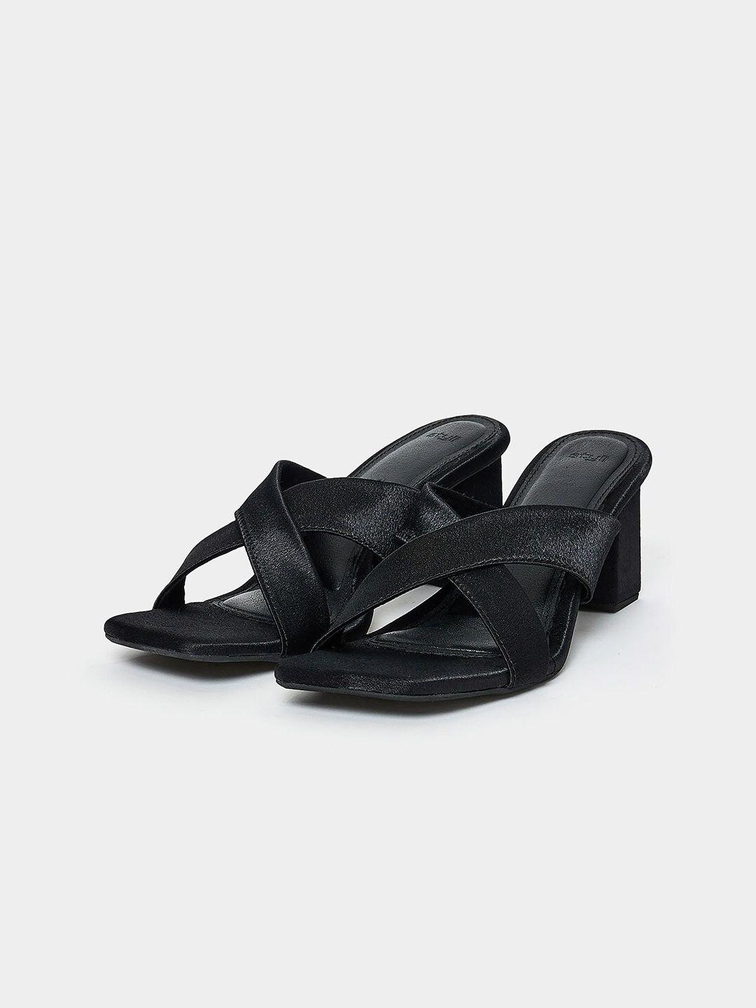 styli-black-cross-strap-block-heels