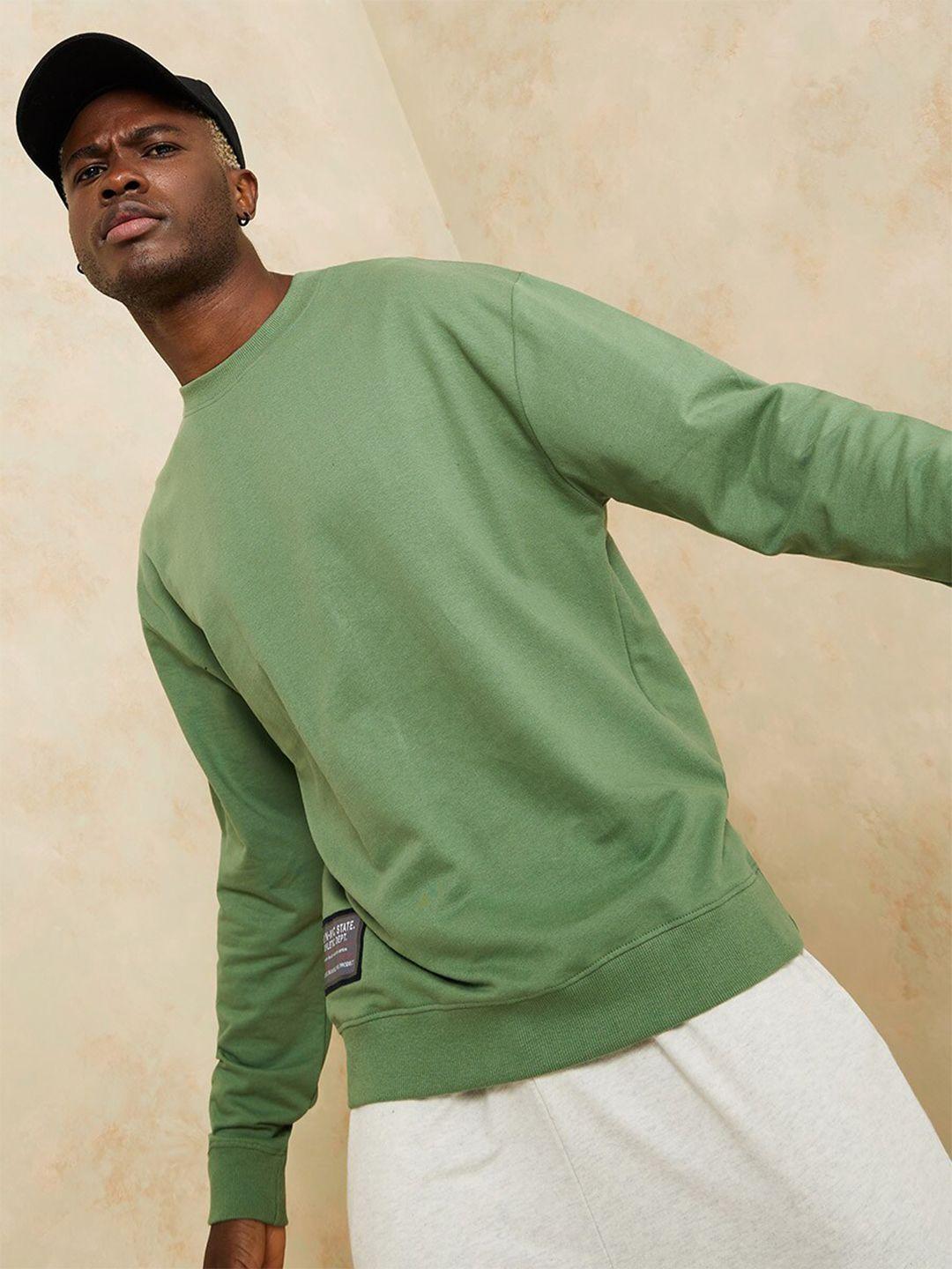 styli men green solid cotton sweatshirt