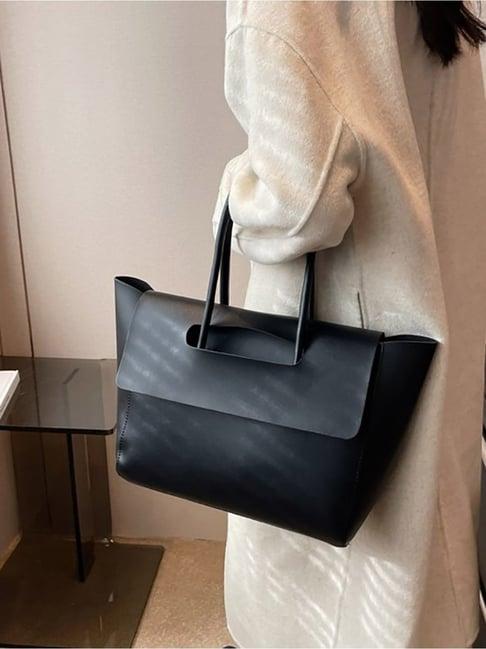 styli black cut out design tote bag