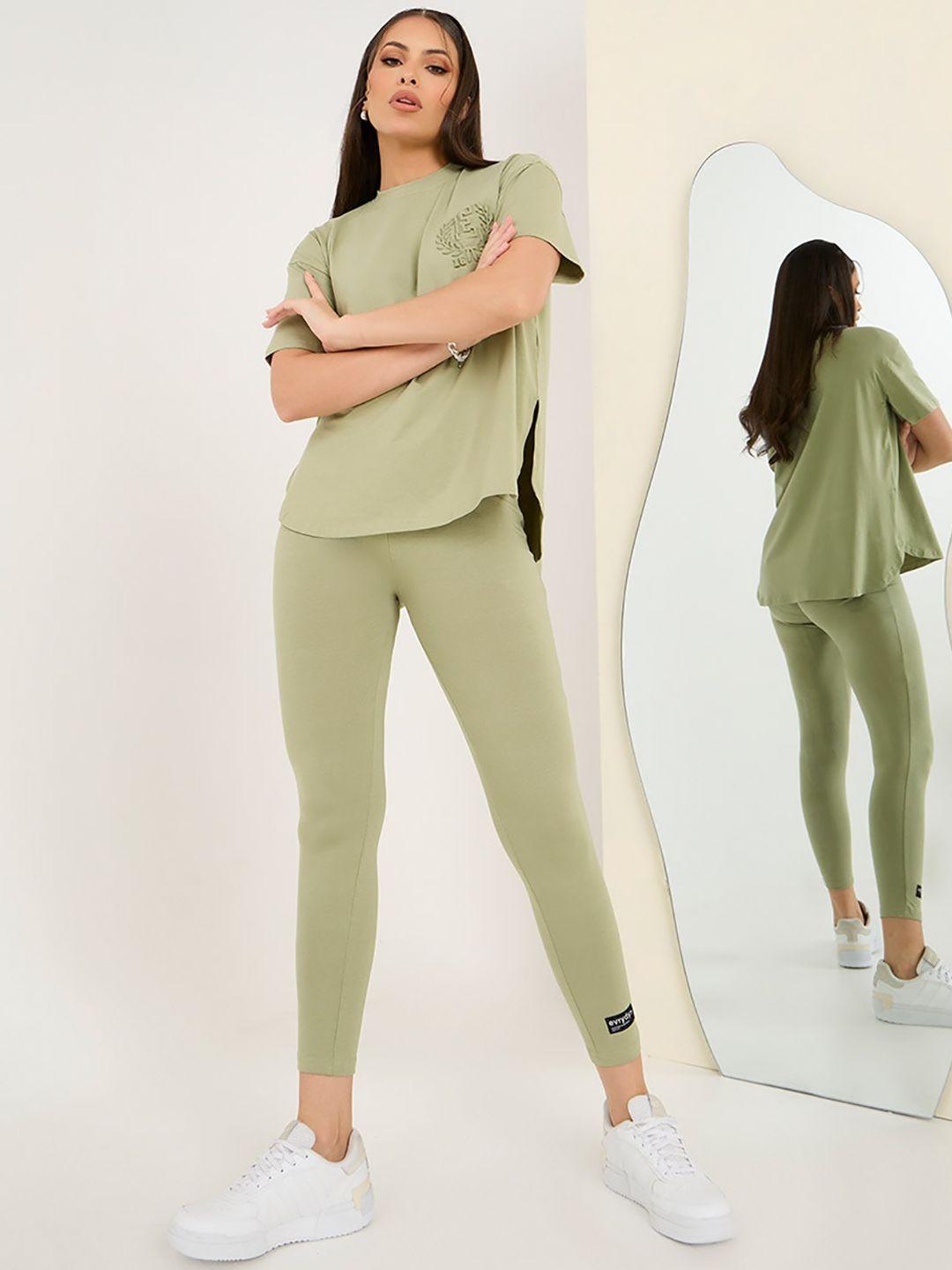 styli green oversized embossed printed detail round neck t-shirt with leggings