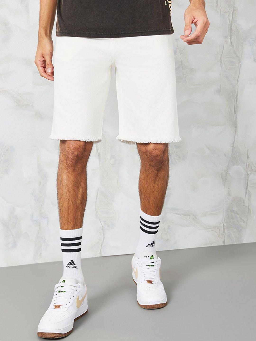 styli men mid rise cotton denim shorts