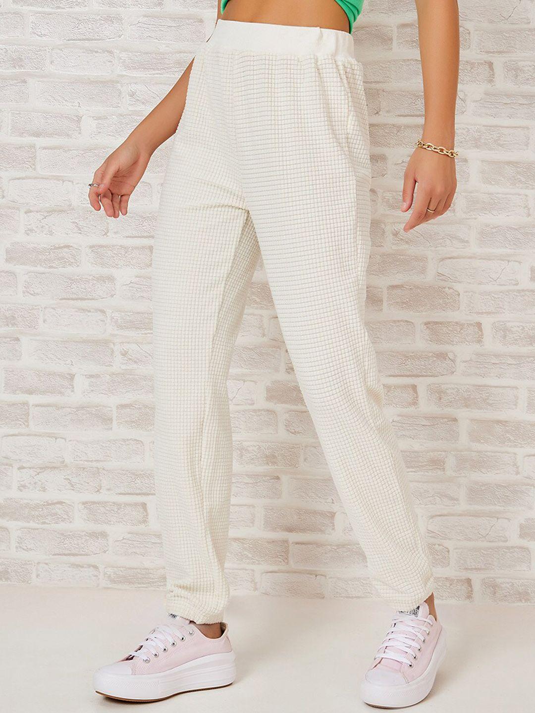 styli women white solid straight-fit joggers