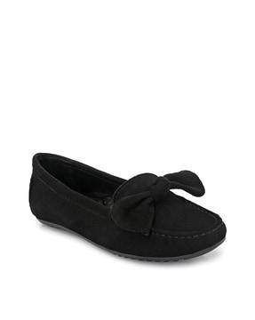 suede moccasins with bow accent