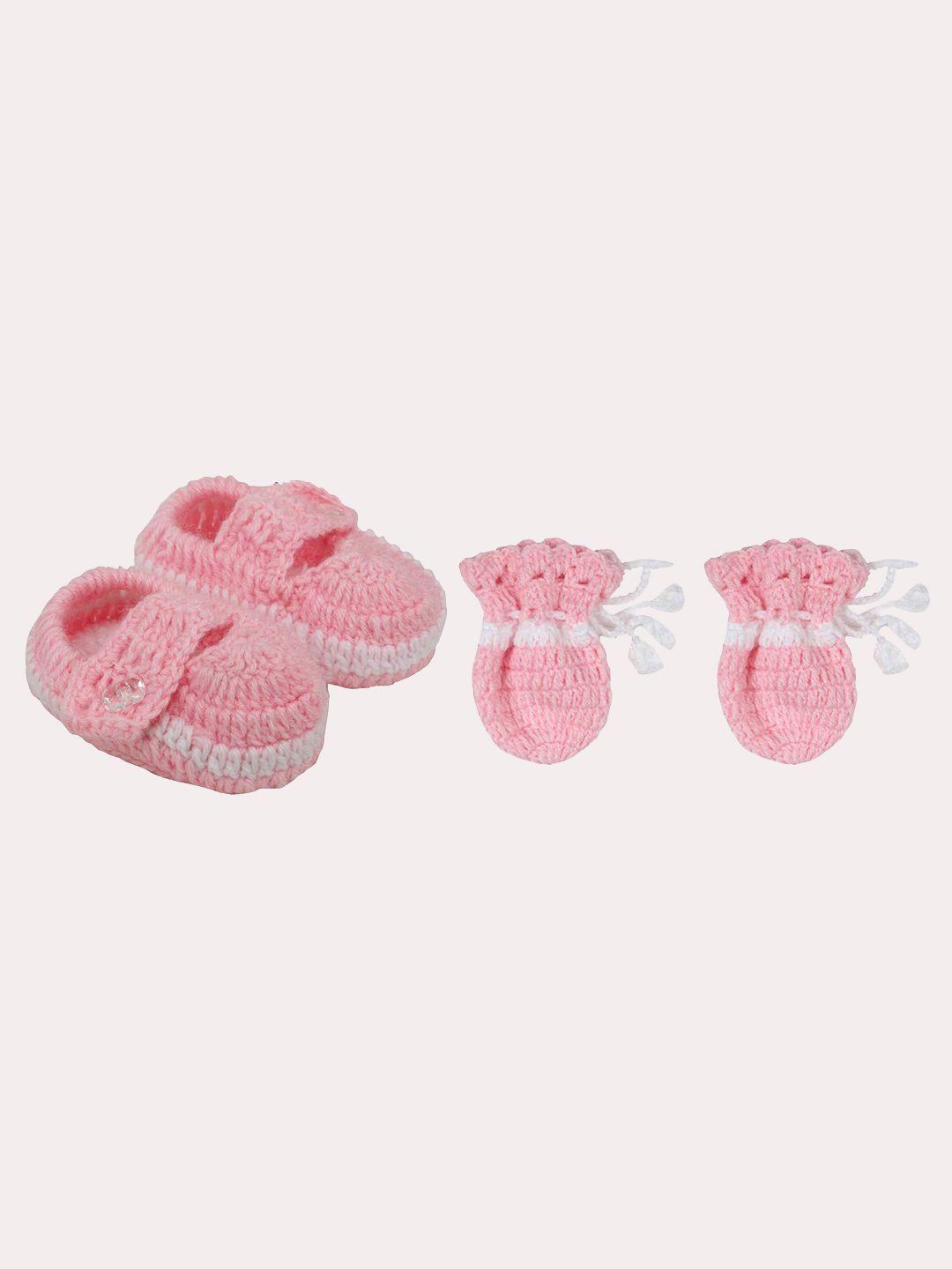 superminis infant kids pink & white woolen knitted booties