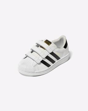 superstar round-toe training shoes