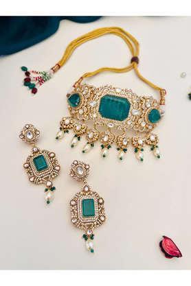 surbhi chandna wedding choker inspired gold plated choker with earrings