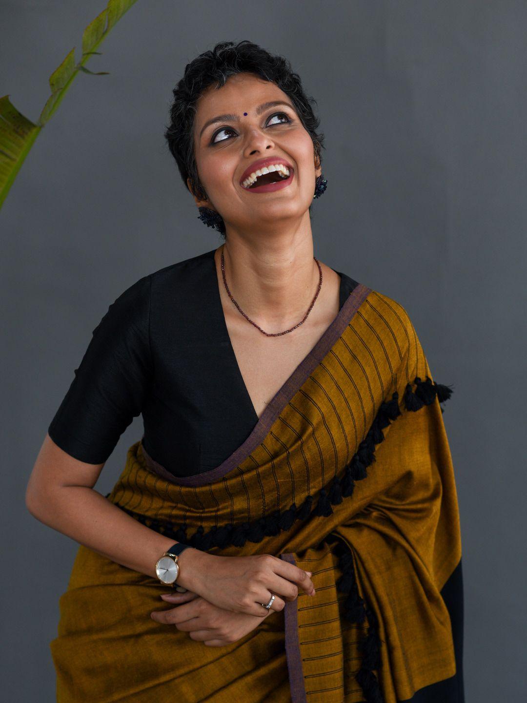 suta v-neckline saree blouse