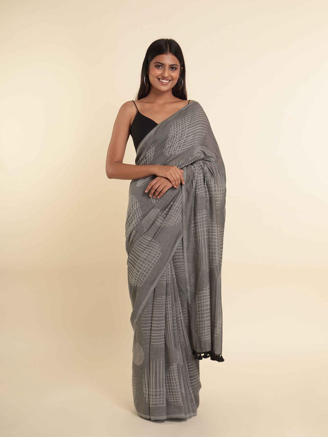 suta women grey & white printed saree